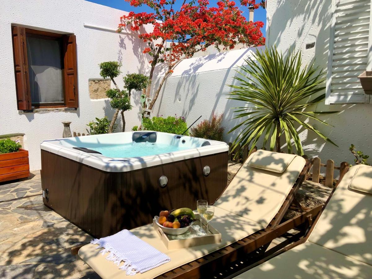 Avli Traditional Home With Private Jacuzzi Chersonissos Buitenkant foto